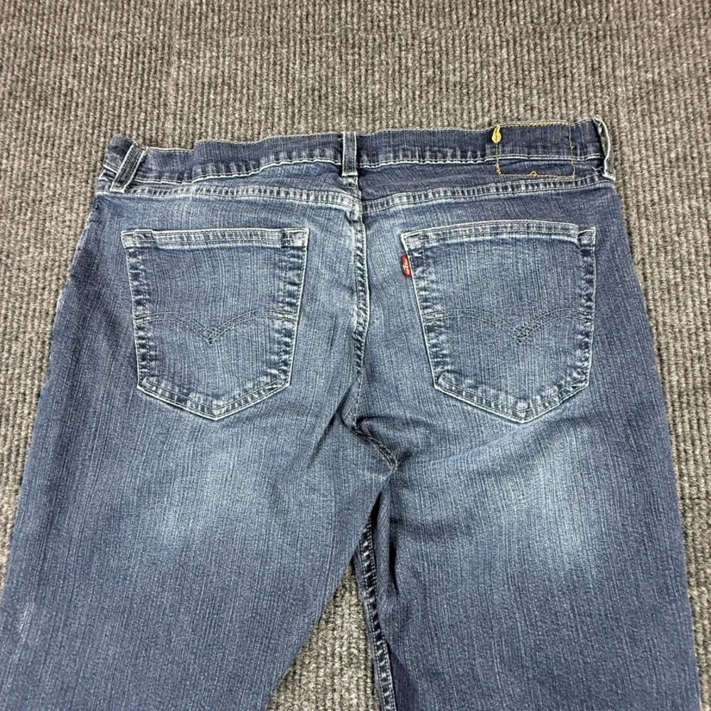 Levis 559 Relaxed Straight Jeans Mens 36x32 Blue Medium Wash Denim 00559-0457